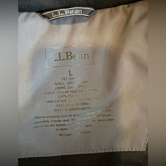 PRE-OWNED (BUT LIKE NEW) WOMENS LL BEAN SNOW JACKET GREY/BLACK LARGE - XL PETITE - Picture 9 of 15